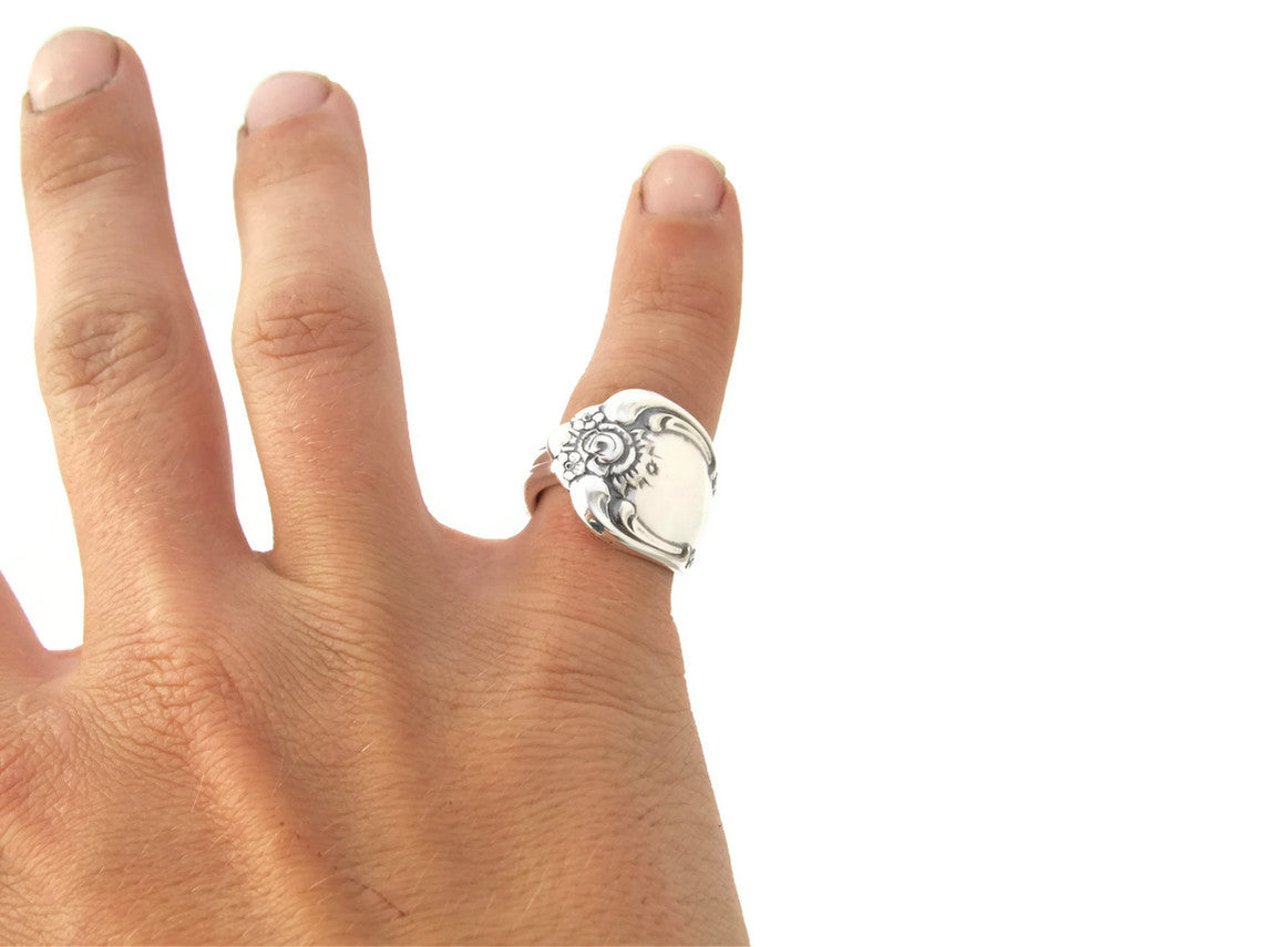 Spoon Ring Vanessa Oneida WM. A Rogers