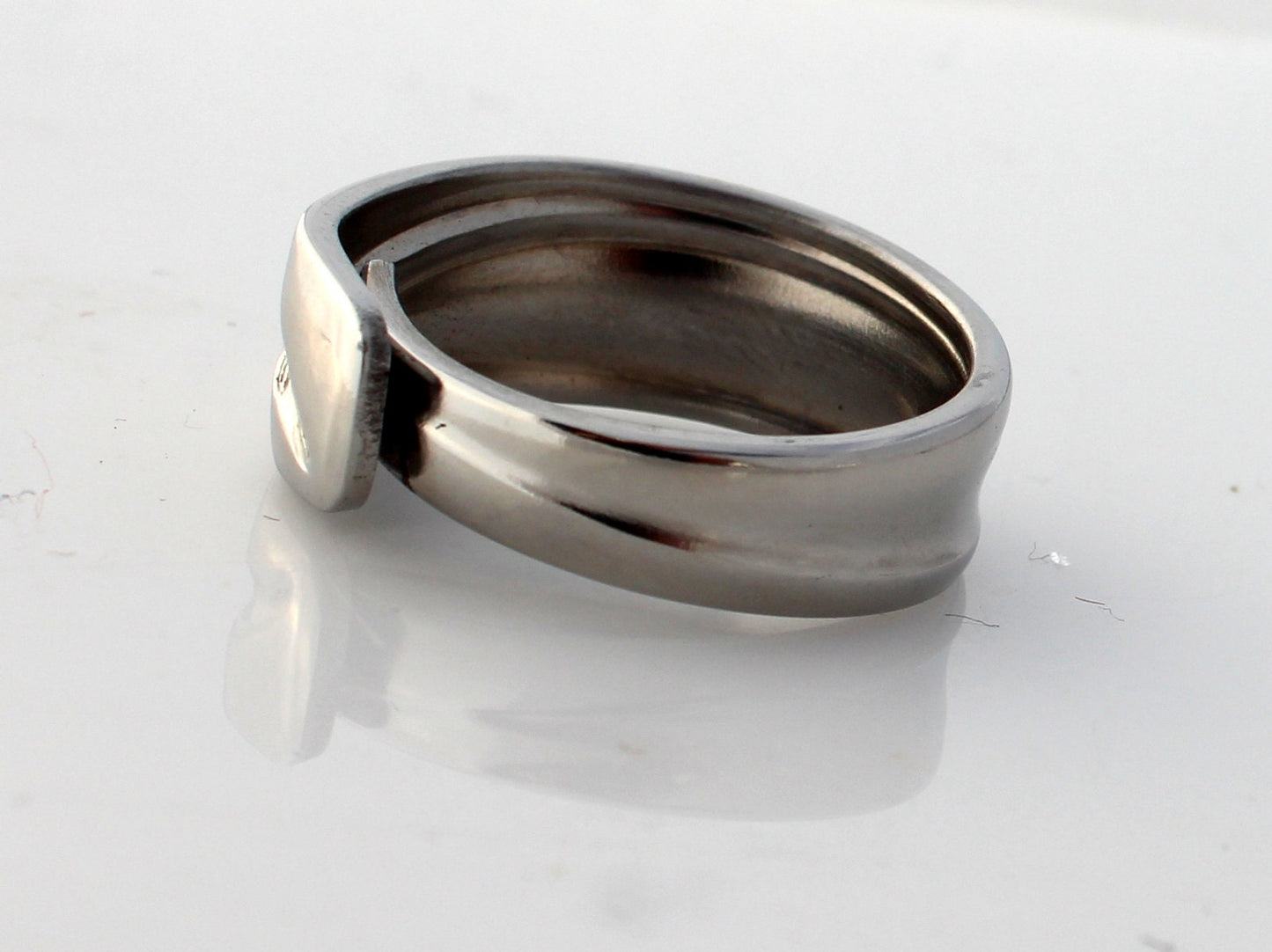 Spoon Ring Lawncrest Stainless Steel
