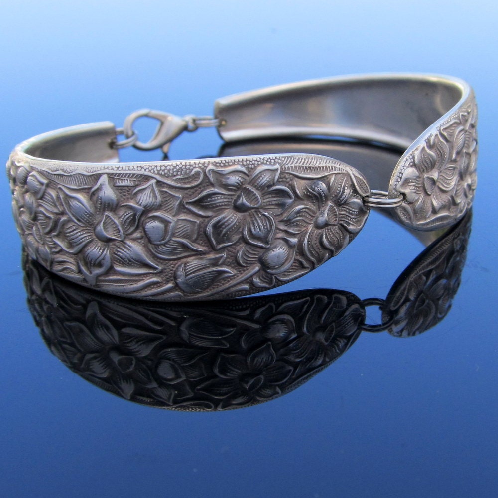 Spoon Bracelet Narcissus Pattern Floral Jewelry Daffodils