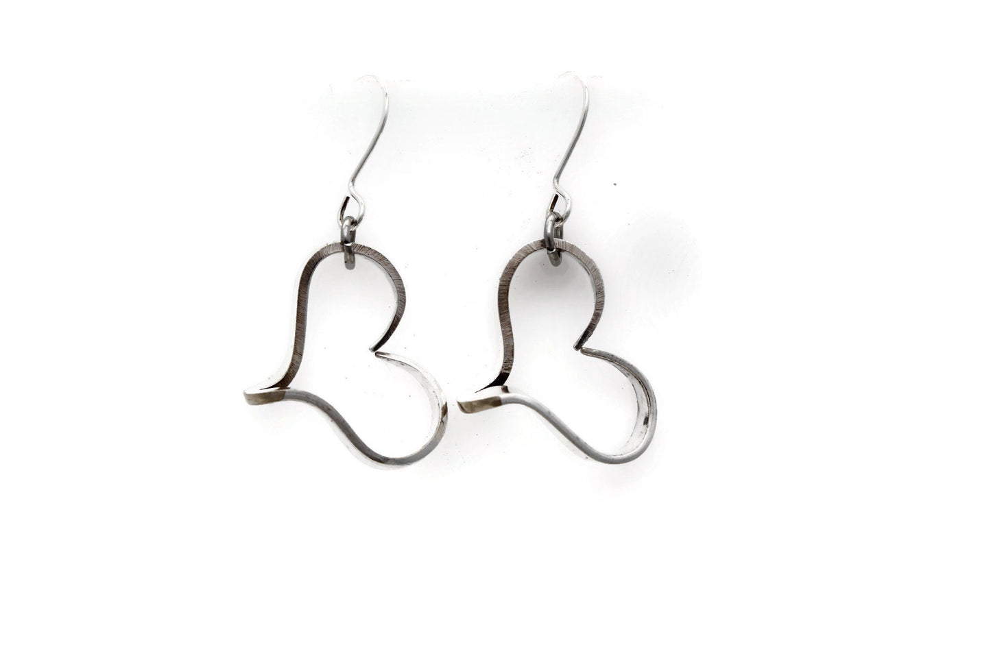 Adorable Heart Hoop Earrings Hearts in Tines