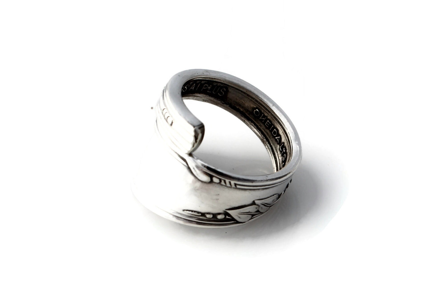 Art Deco Heather Spoon Ring Clean and smooth lines