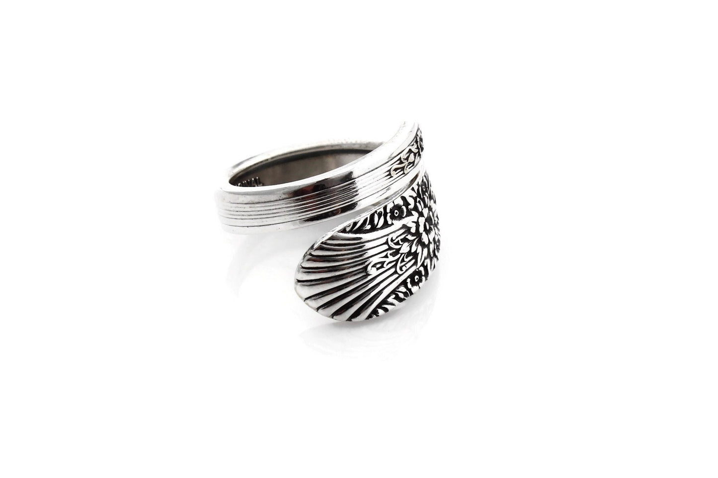 Silver Mist Wrapped Spoon Ring 1935 Marigold or Floral Silverware Jewelry