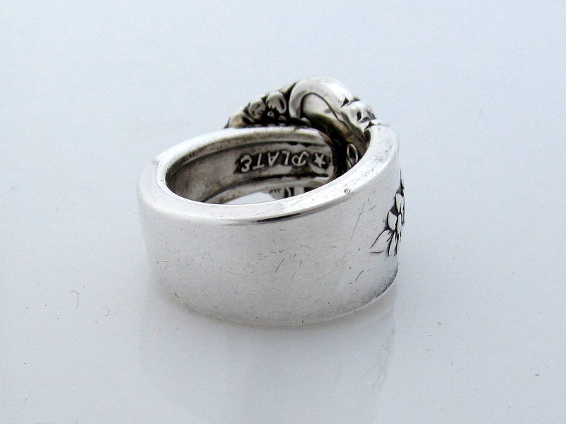 Spoon Ring Distinction