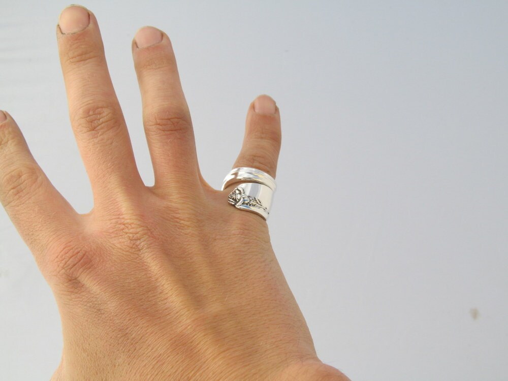 Spoon Ring Long Stemmed Rose Pattern size 5 6 7 8 9 10 11 12 13 14 15