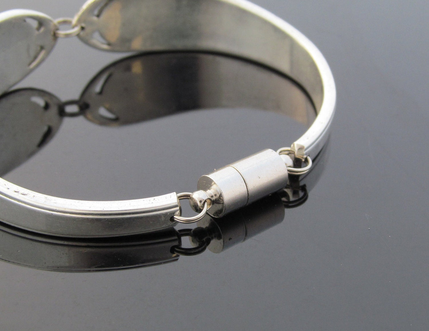 Magnetic Clasp