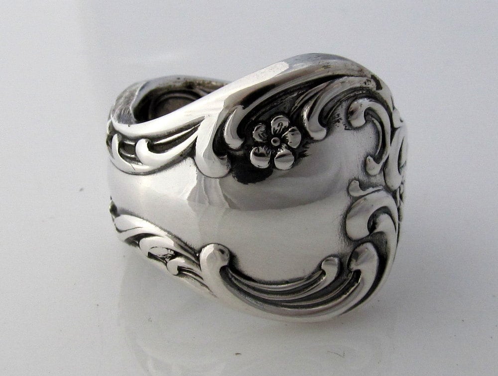 Wisteria Retro Spoon Ring 1966