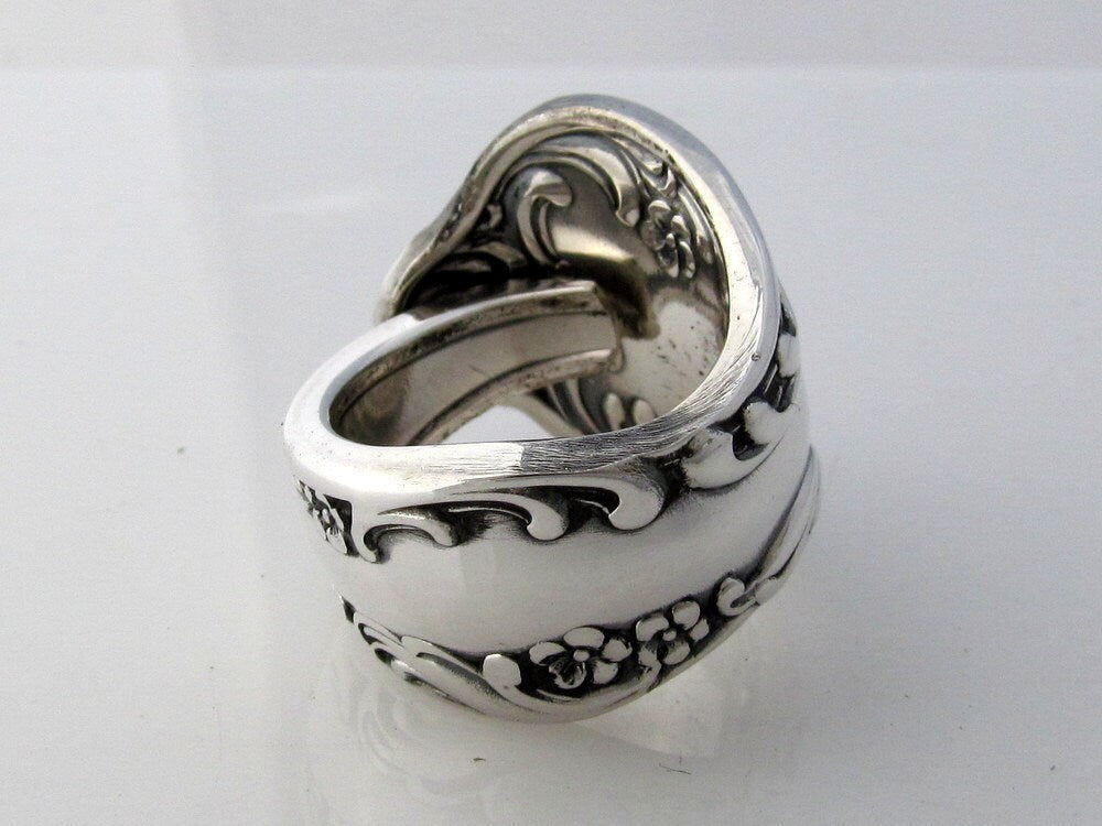 Wisteria Retro Spoon Ring 1966