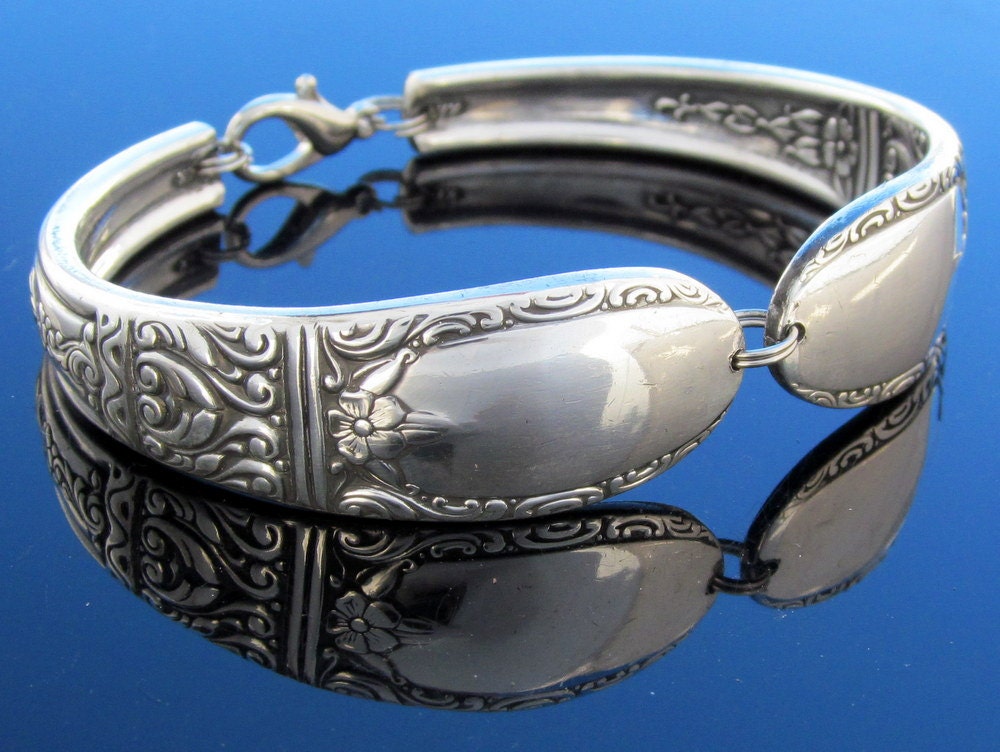Spoon Bracelet Sweetheart Pattern 1946