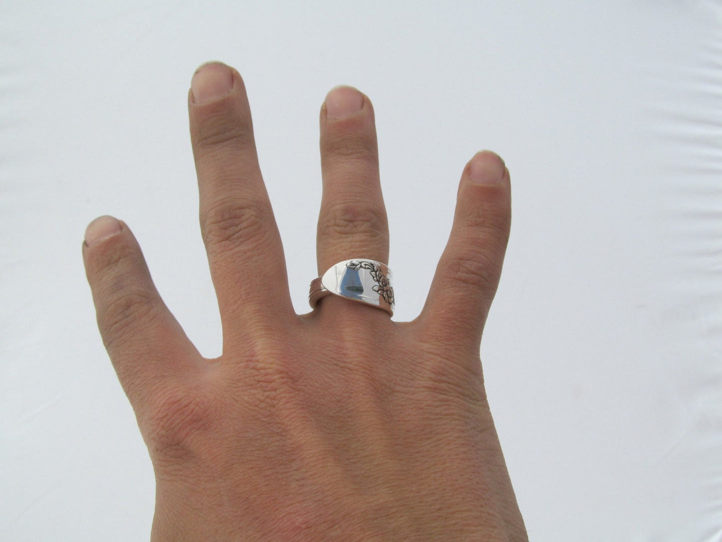 Spoon Ring Queen Bess