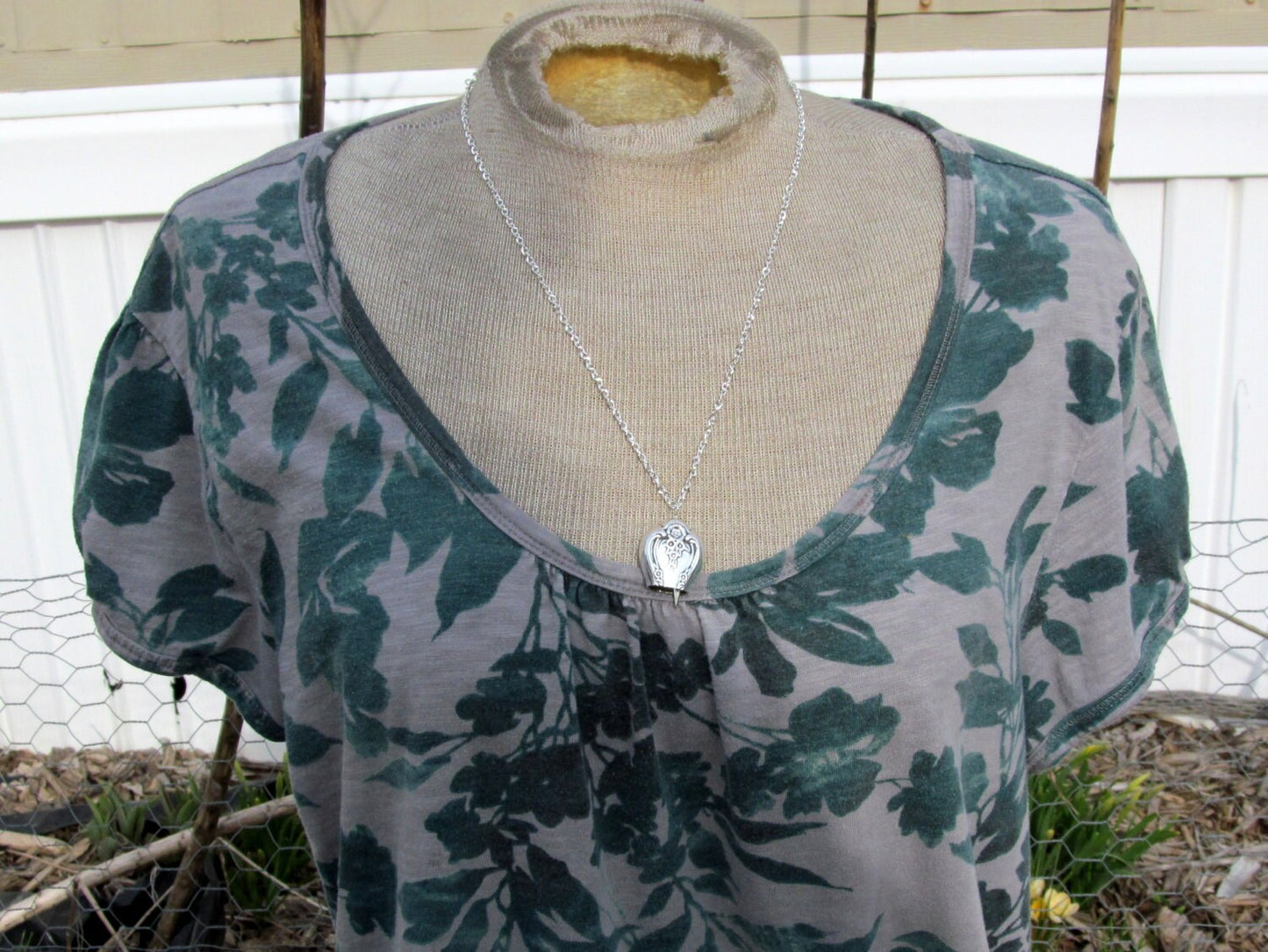 Fairy Bell Necklace Magnolia Inspiration Pattern