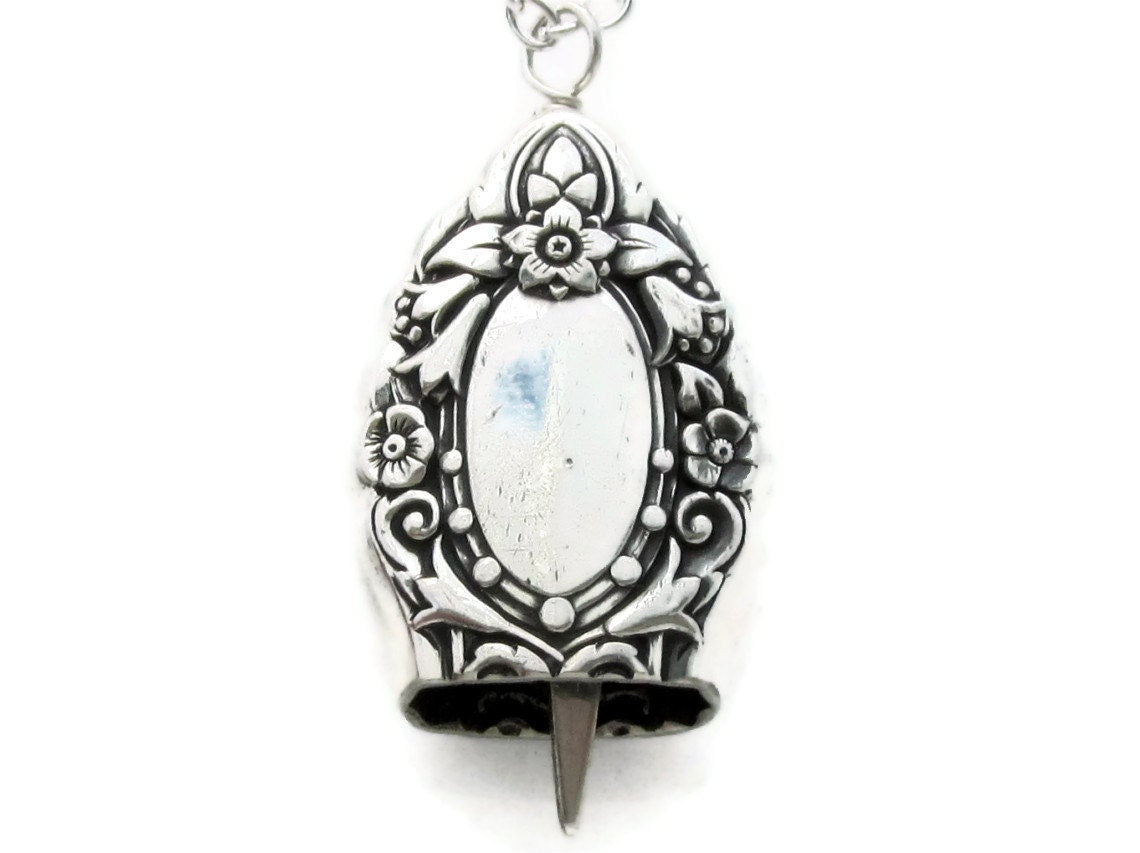 Knife Bell Necklace Rendezvous