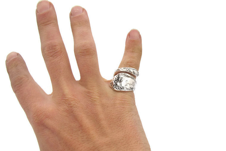 Les Cinq Fleurs Spoon Ring - Vintage Sterling from 1900