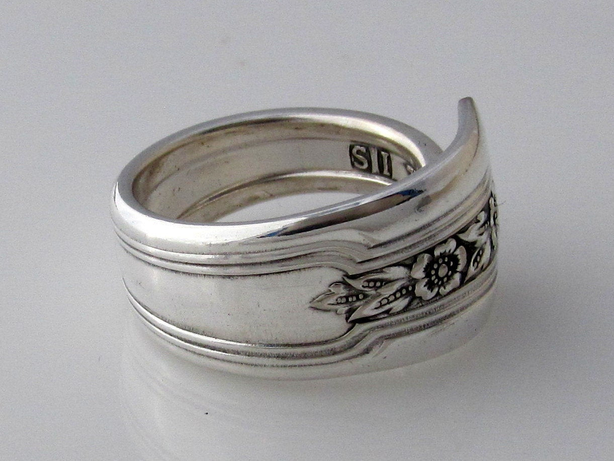 Authentic Art Deco & Retro Spoon Ring Louisiane 1938