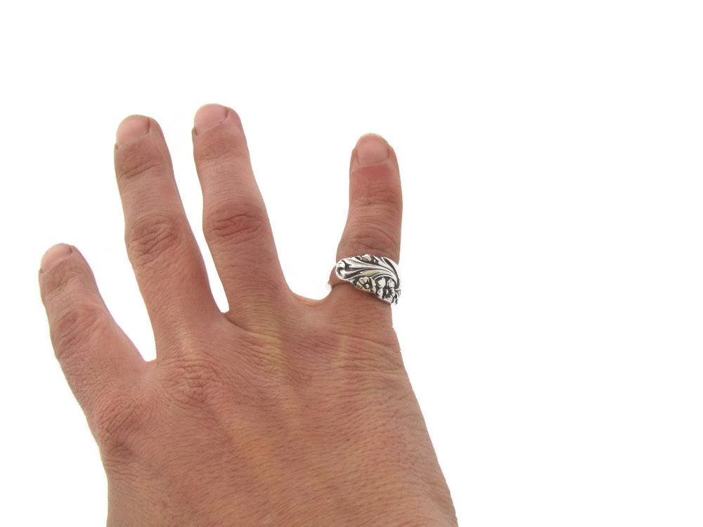 Spoon Ring, Evening Star pattern, band style, from 1950