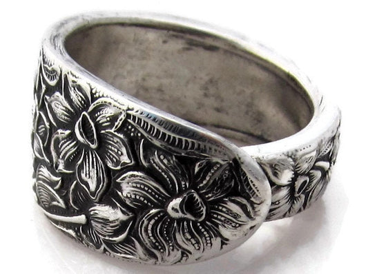Spoon Ring Narcissus Aka Daffodil Flowers