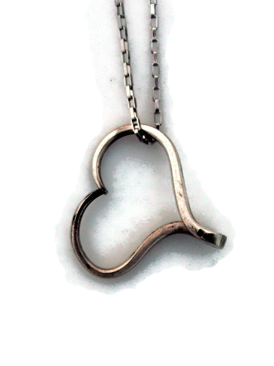 Unique Heart Shaped Pendant Necklace Simple Chic