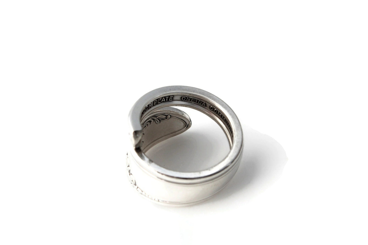 Spoon Ring Classic Queen Bess 1946