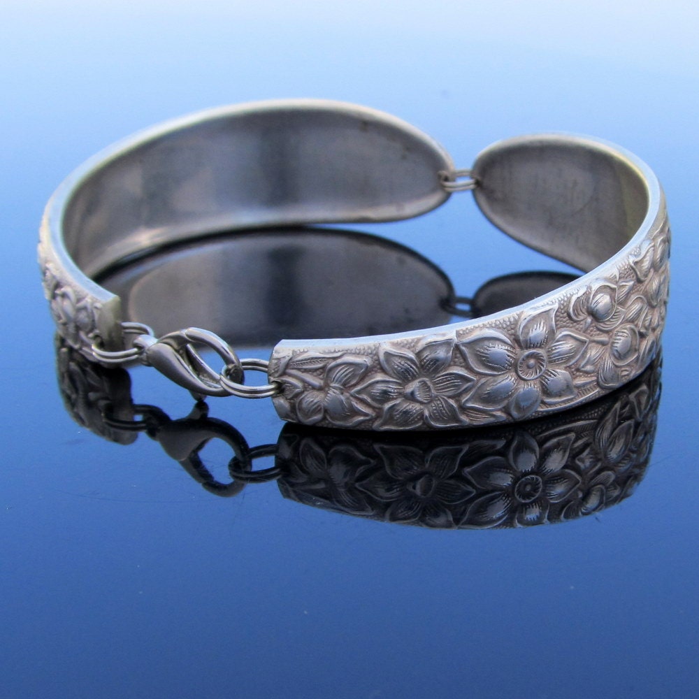 Spoon Bracelet Narcissus Pattern Floral Jewelry Daffodils
