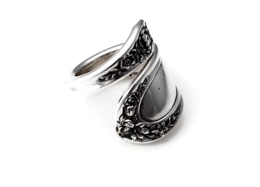 Wrapped Blossom Spoon Ring from 1909