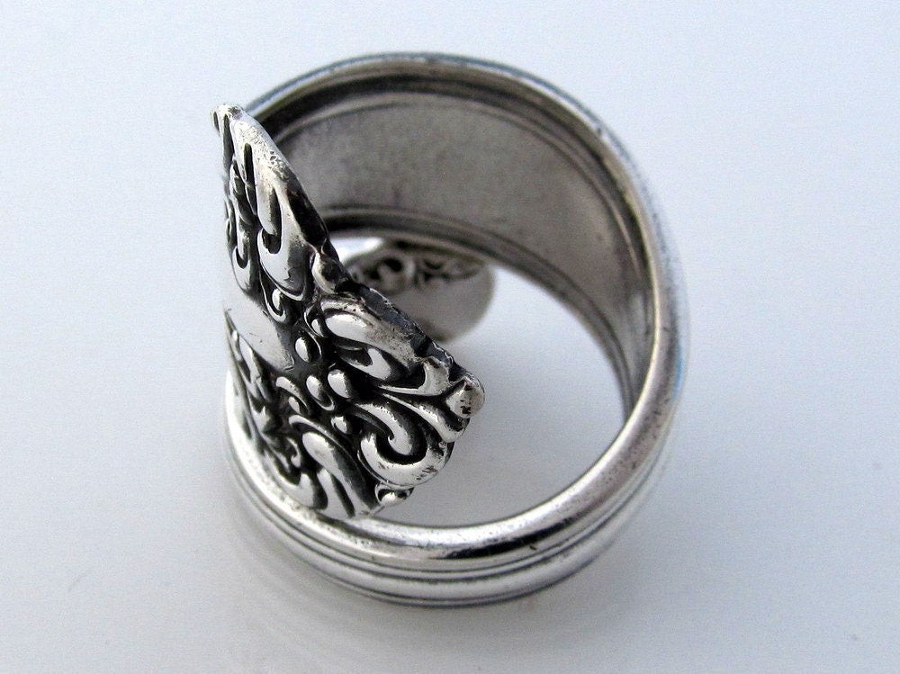 Avon Spoon Ring Wrapped Art Nouveau