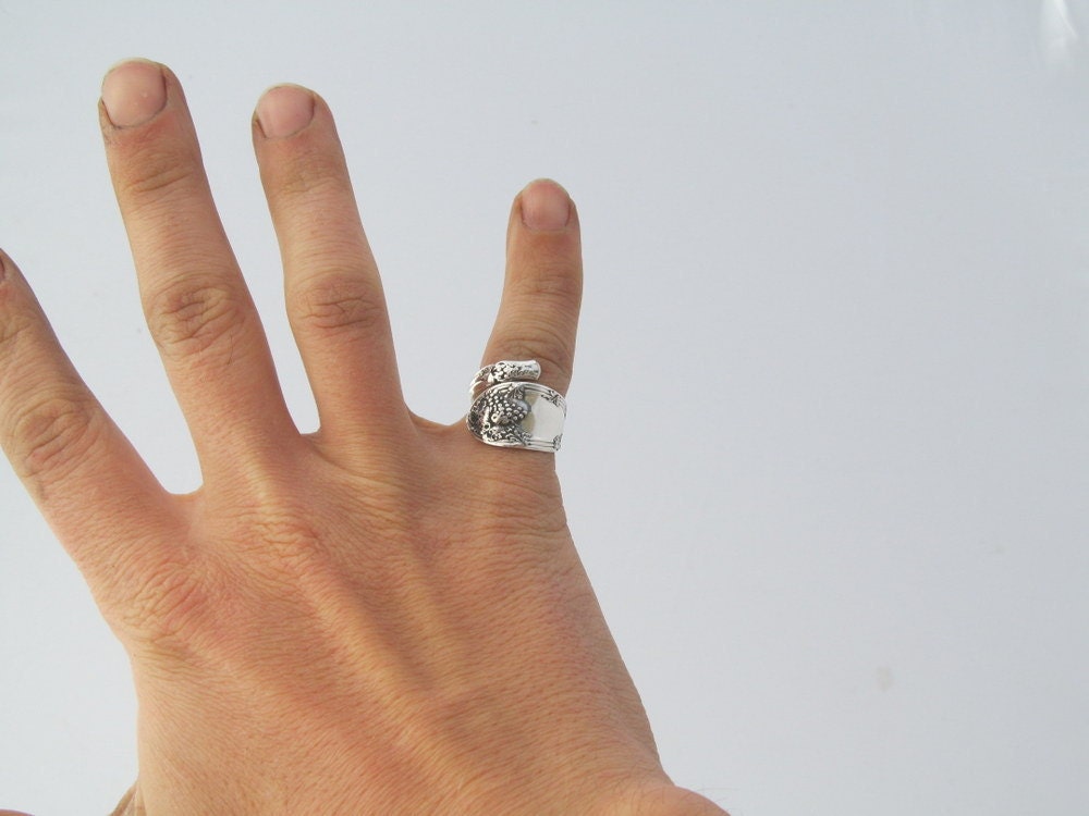 Small Demitasse Spoon Ring La Vigne Dainty Ring Art Nouveau Ring