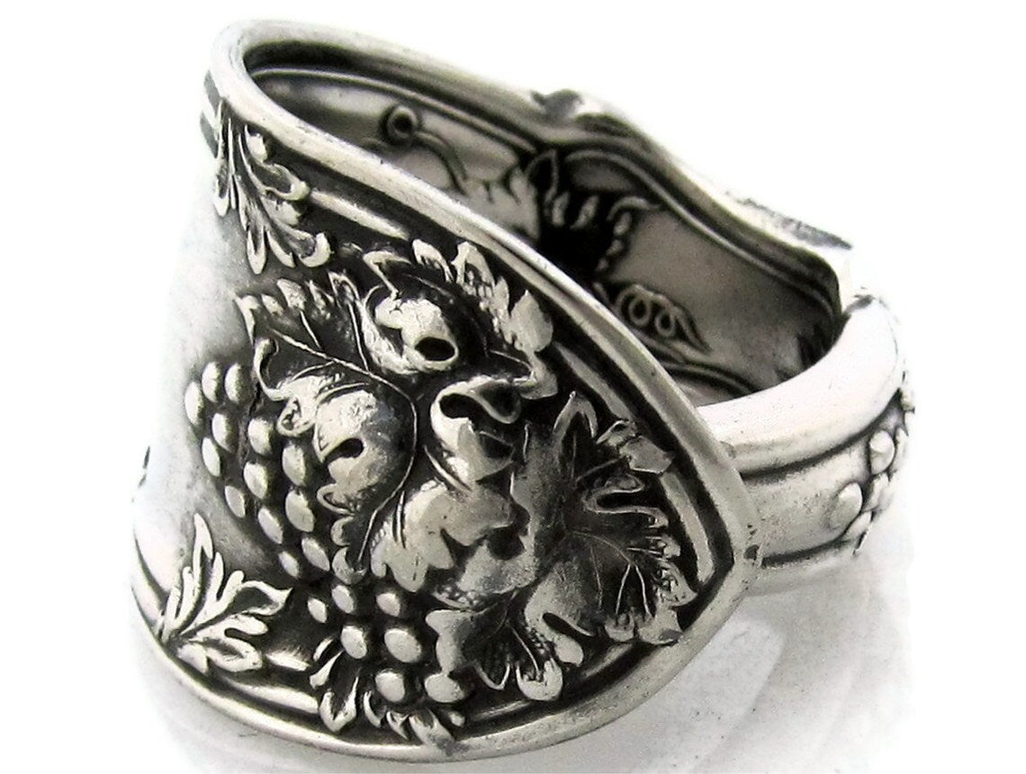 Rare Spoon Ring La Vigne