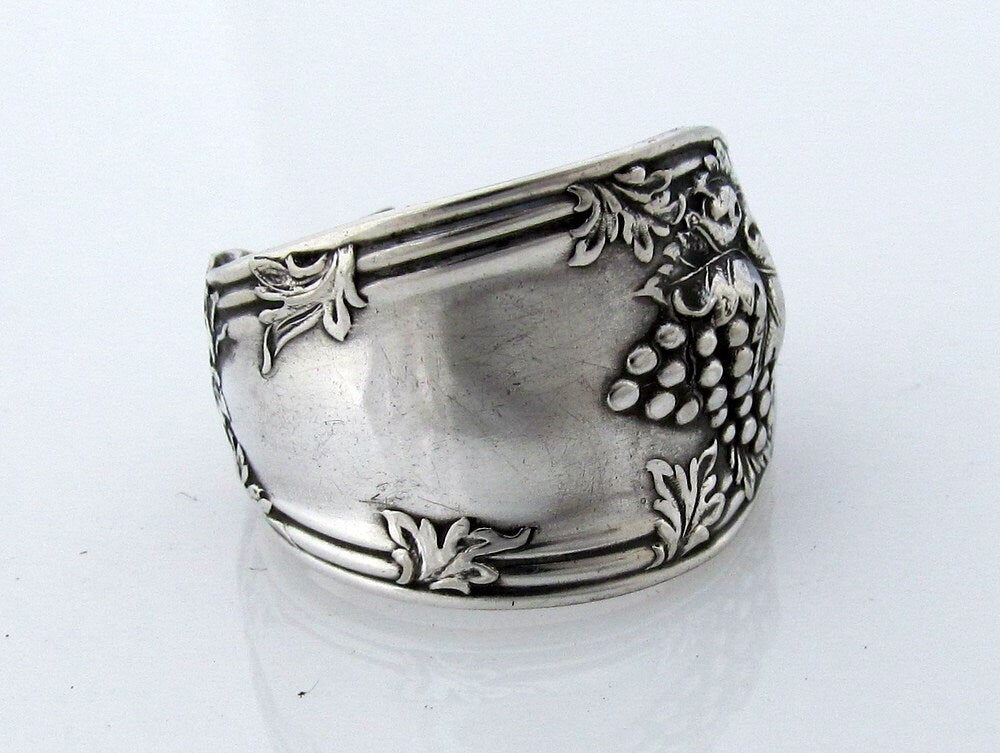 Rare Spoon Ring La Vigne
