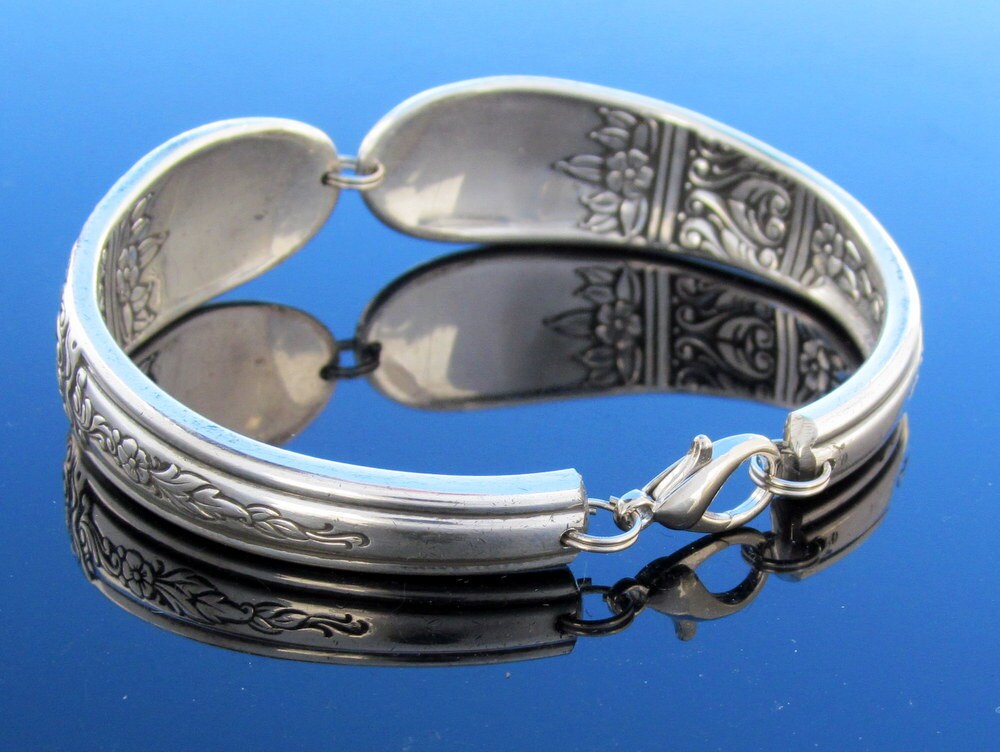 Spoon Bracelet Sweetheart Pattern 1946